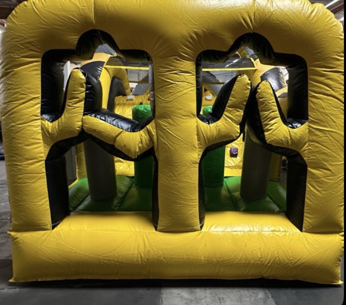 Mega Zip It Obstacle Course!